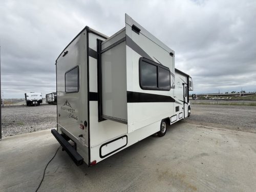 Rv Repair And Maintenance Service In Tulsa Switzer And Son 4 13 2026 031