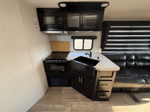 Rv Repair And Maintenance Service In Tulsa Switzer And Son 4 6 2026 015