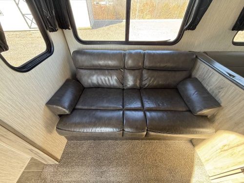 Rv-repair-and-maintenance-service-in-tulsa-switzer-and-son-1-19-2026-60