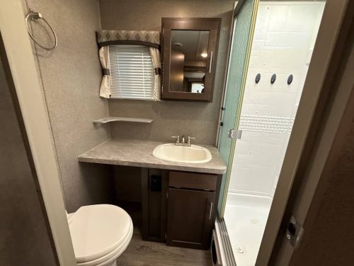 Rv-repair-and-maintenance-service-in-tulsa-switzer-and-son-11-10-2025-21 (1)