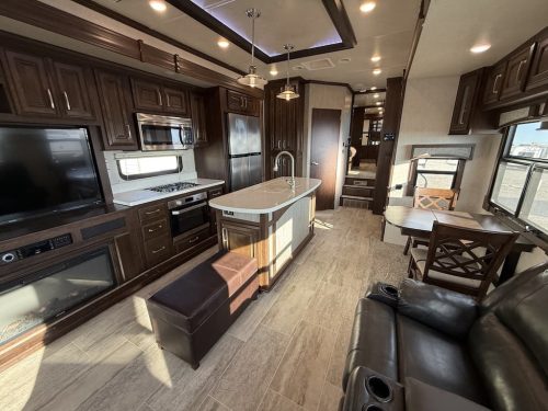 Rv-repair-and-maintenance-service-in-tulsa-switzer-and-son-12-8-2025-120