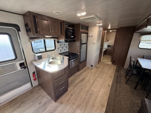 Rv-repair-and-maintenance-service-in-tulsa-switzer-and-son-12-8-2025-141