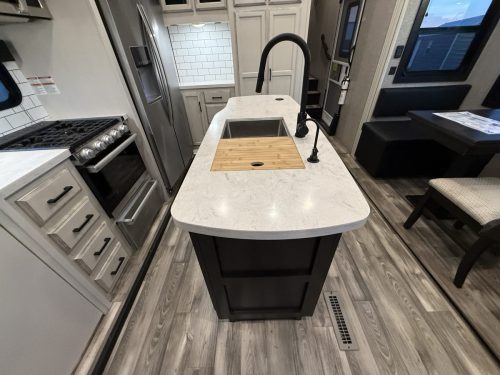 Rv-repair-and-maintenance-service-in-tulsa-switzer-and-son-12-8-2025-40