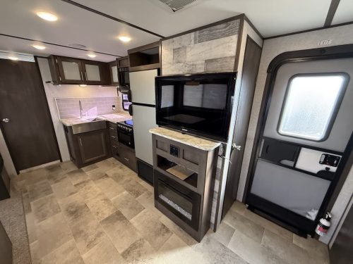 Rv-repair-and-maintenance-service-in-tulsa-switzer-and-son-12-8-2025-72