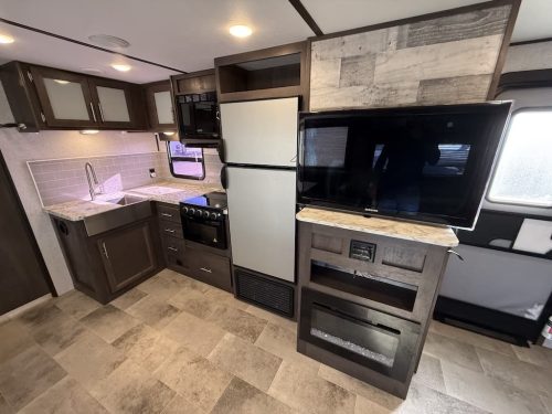 Rv-repair-and-maintenance-service-in-tulsa-switzer-and-son-12-8-2025-77