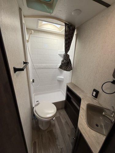 Rv-repair-and-maintenance-service-in-tulsa-switzer-and-son-2-2-2026-00111