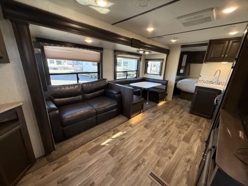 Rv-repair-and-maintenance-service-in-tulsa-switzer-and-son-2-2-2026-0012