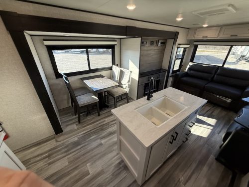 Rv-repair-and-maintenance-service-in-tulsa-switzer-and-son-2-2-2026-00133