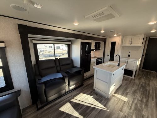 Rv-repair-and-maintenance-service-in-tulsa-switzer-and-son-2-2-2026-00136