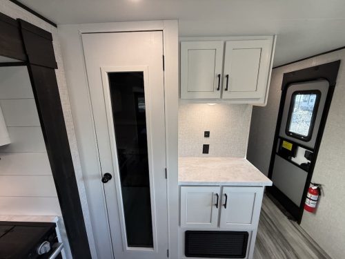 Rv-repair-and-maintenance-service-in-tulsa-switzer-and-son-2-2-2026-00138