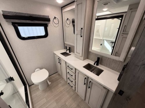 Rv-repair-and-maintenance-service-in-tulsa-switzer-and-son-2-23-2026-96