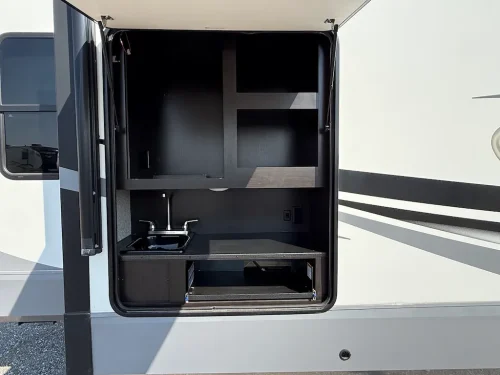 Rv-repair-and-maintenance-service-in-tulsa-switzer-and-son-3-16-2026-0011