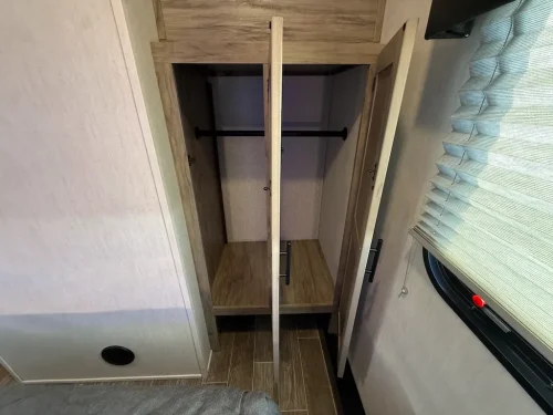 Rv-repair-and-maintenance-service-in-tulsa-switzer-and-son-3-2-2026-0045