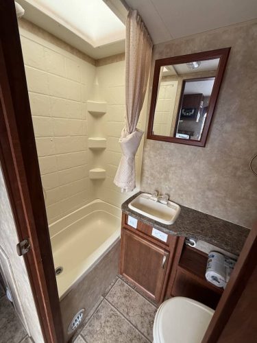 Rv-repair-and-maintenance-service-in-tulsa-switzer-and-son-5-18-2026-18