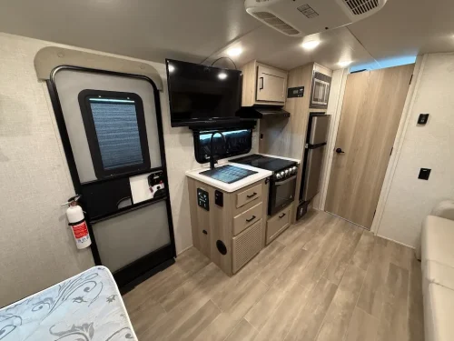 Rv-repair-and-maintenance-service-in-tulsa-switzer-and-son-6-22-2026-0032