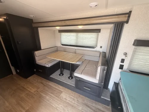 Rv-repair-and-maintenance-service-in-tulsa-switzer-and-son-6-8-2026-0039