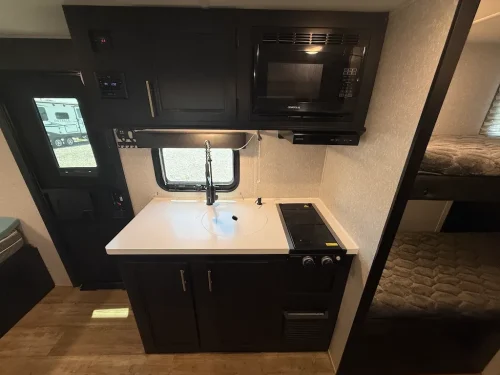 Rv-repair-and-maintenance-service-in-tulsa-switzer-and-son-6-8-2026-0042