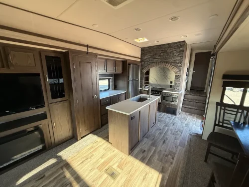 Rv-repair-and-maintenance-service-in-tulsa-switzer-and-son-8-31-2026-0033