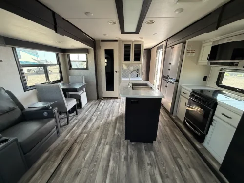 Rv-repair-and-maintenance-service-in-tulsa-switzer-and-son-9-14-2026-001