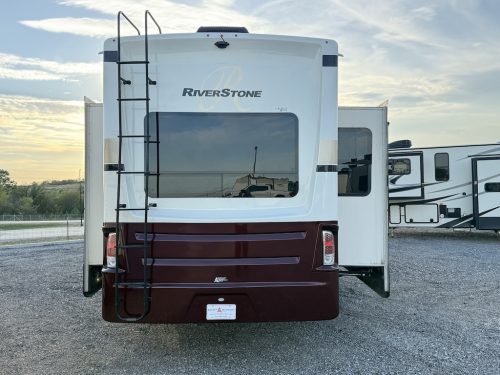 Rv-repair-and-maintenance-service-in-tulsa-switzer-and-son-9-21-2026-002
